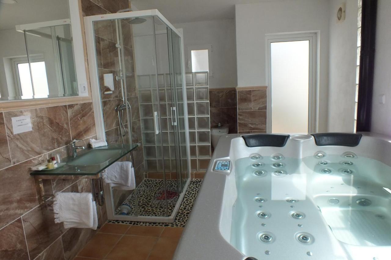 Pension Isla - Couples Only Casas de Cuadra Εξωτερικό φωτογραφία